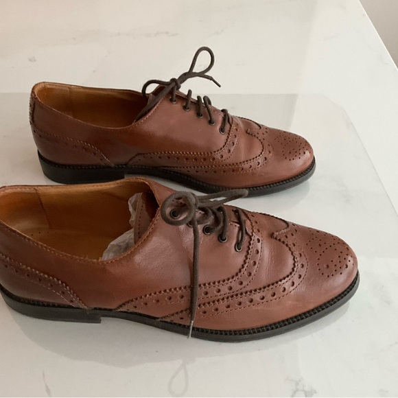 Russel & Bromley Classic Brown Leather Woman Brogues, EU38, US 7, stunning main image 6
